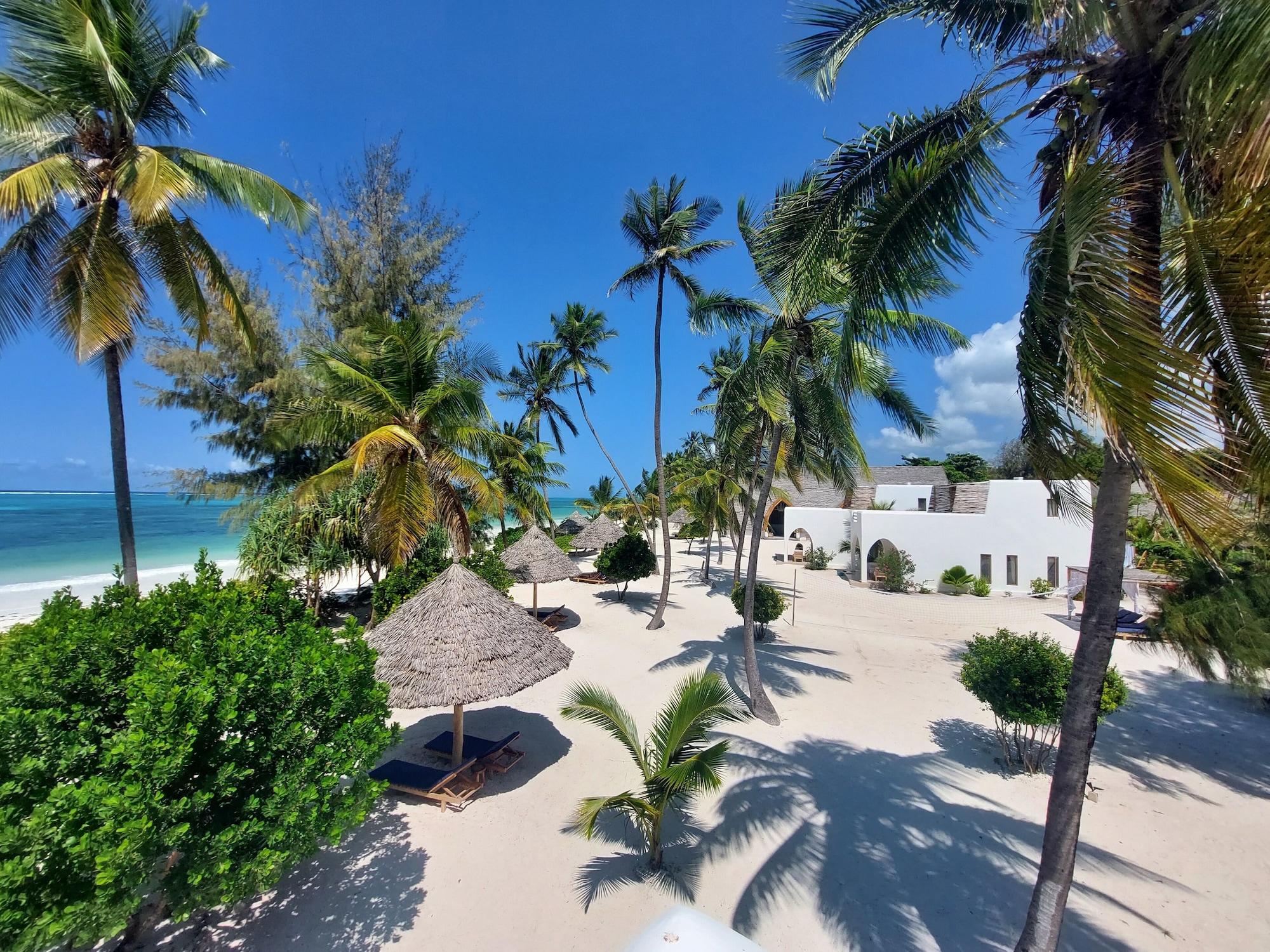 Vista Exterior Kijani Beach Villas