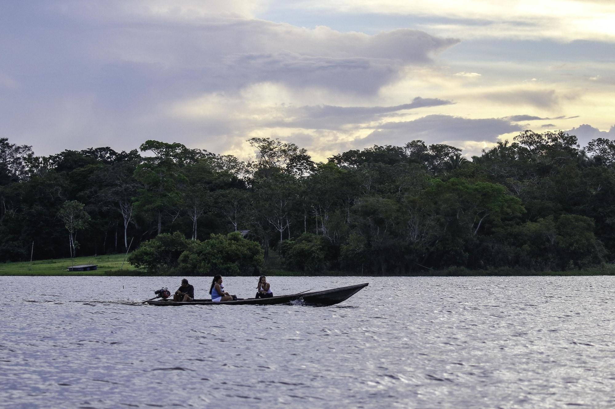 Instalaciones Recreativas Uni Rao Centro Ecológico