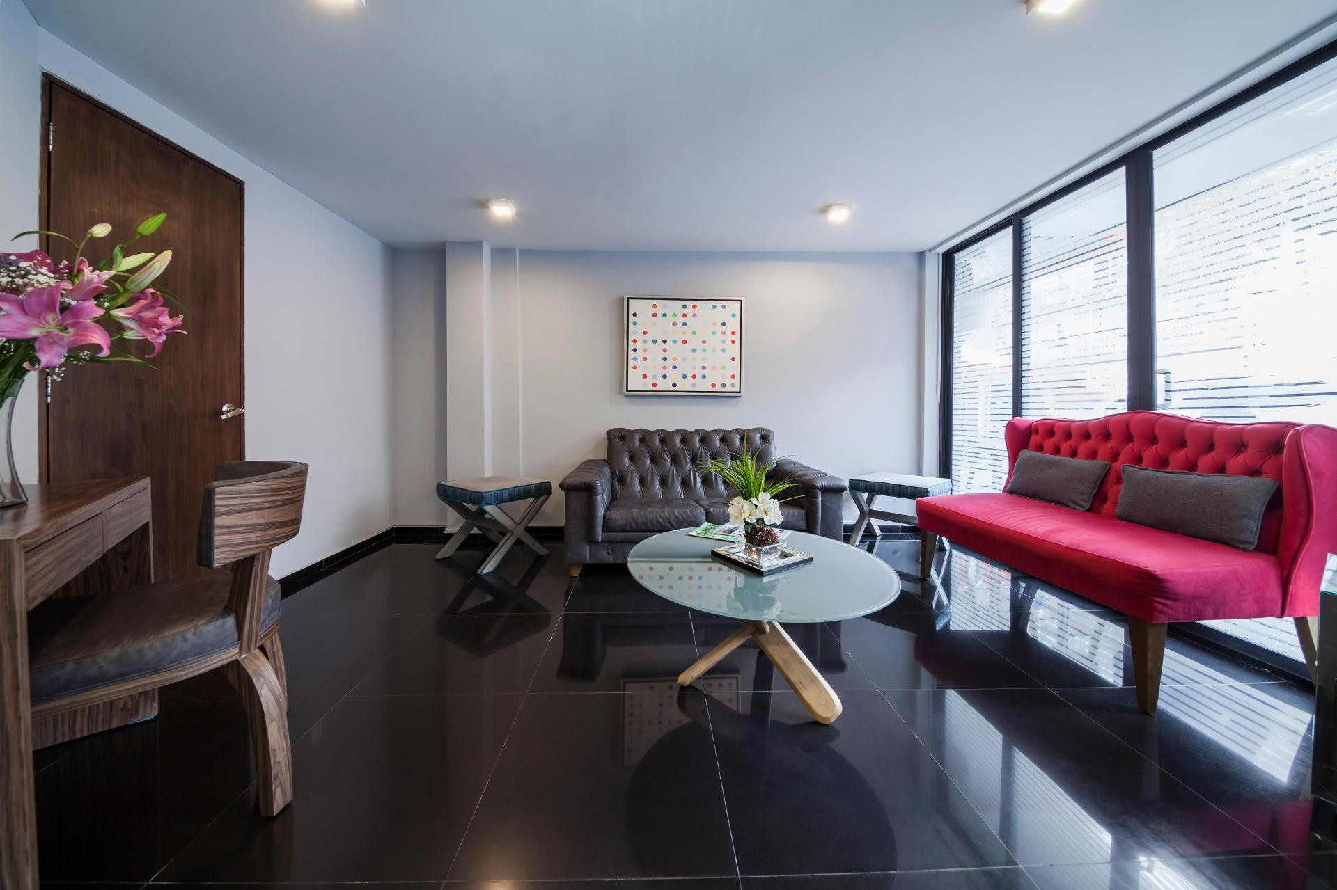 Vista Lobby Suites Lerma