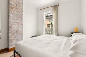 Renta temporal - Stylish Inner-city Terrace Home With Rooftop Deck