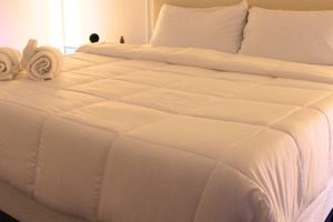 Alquiler Vacacional - Entire luxury house w/ 3Bdrm, 2Bthrm, hot tub, EV charger, PS5, BBQ & fire pit