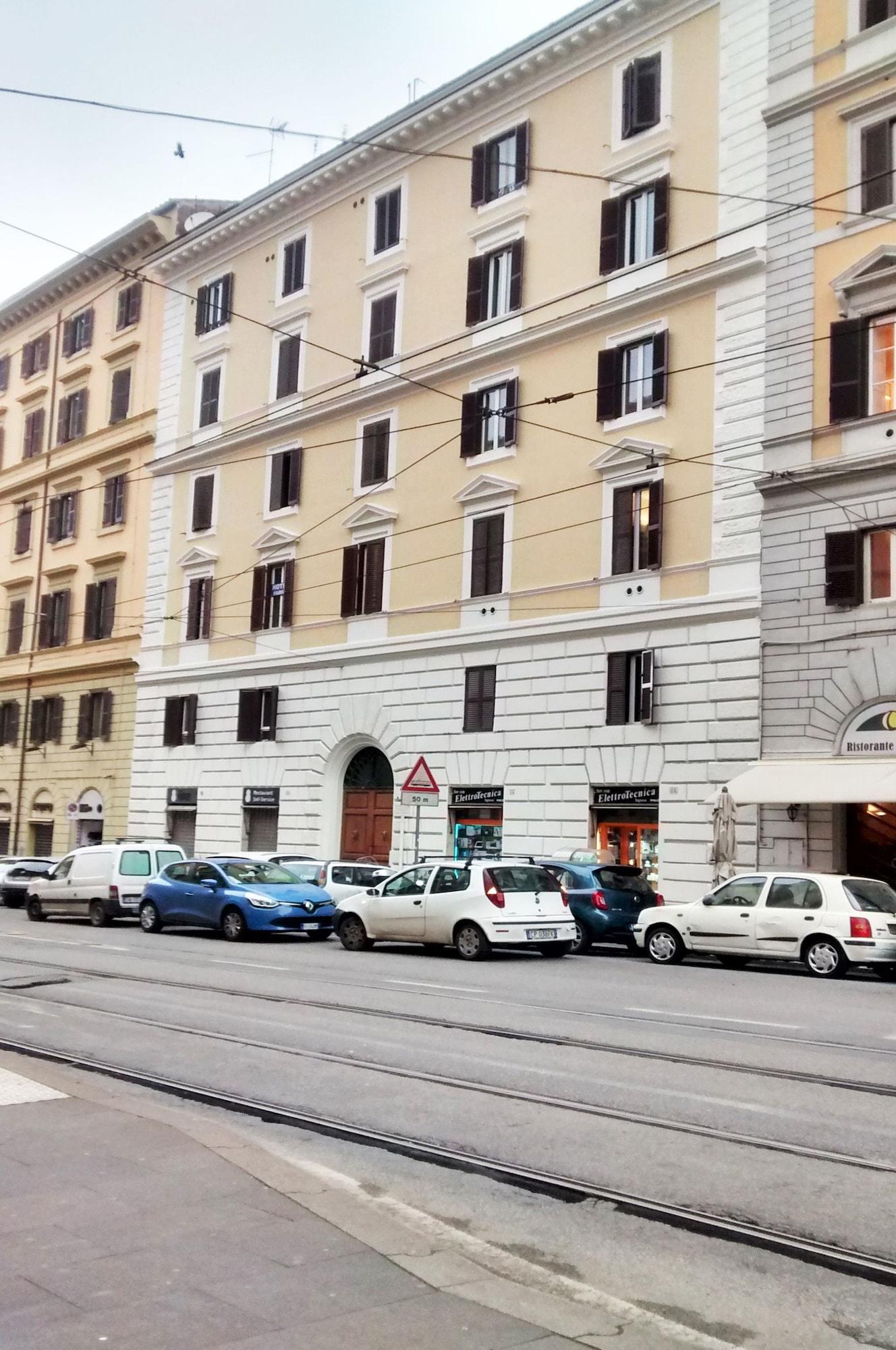 Comodidades del Alojamiento Hotel Farini