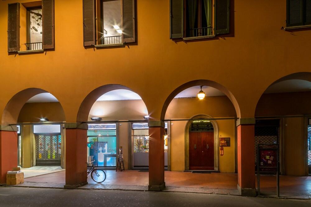 Salón de Baile 051 Room & Breakfast