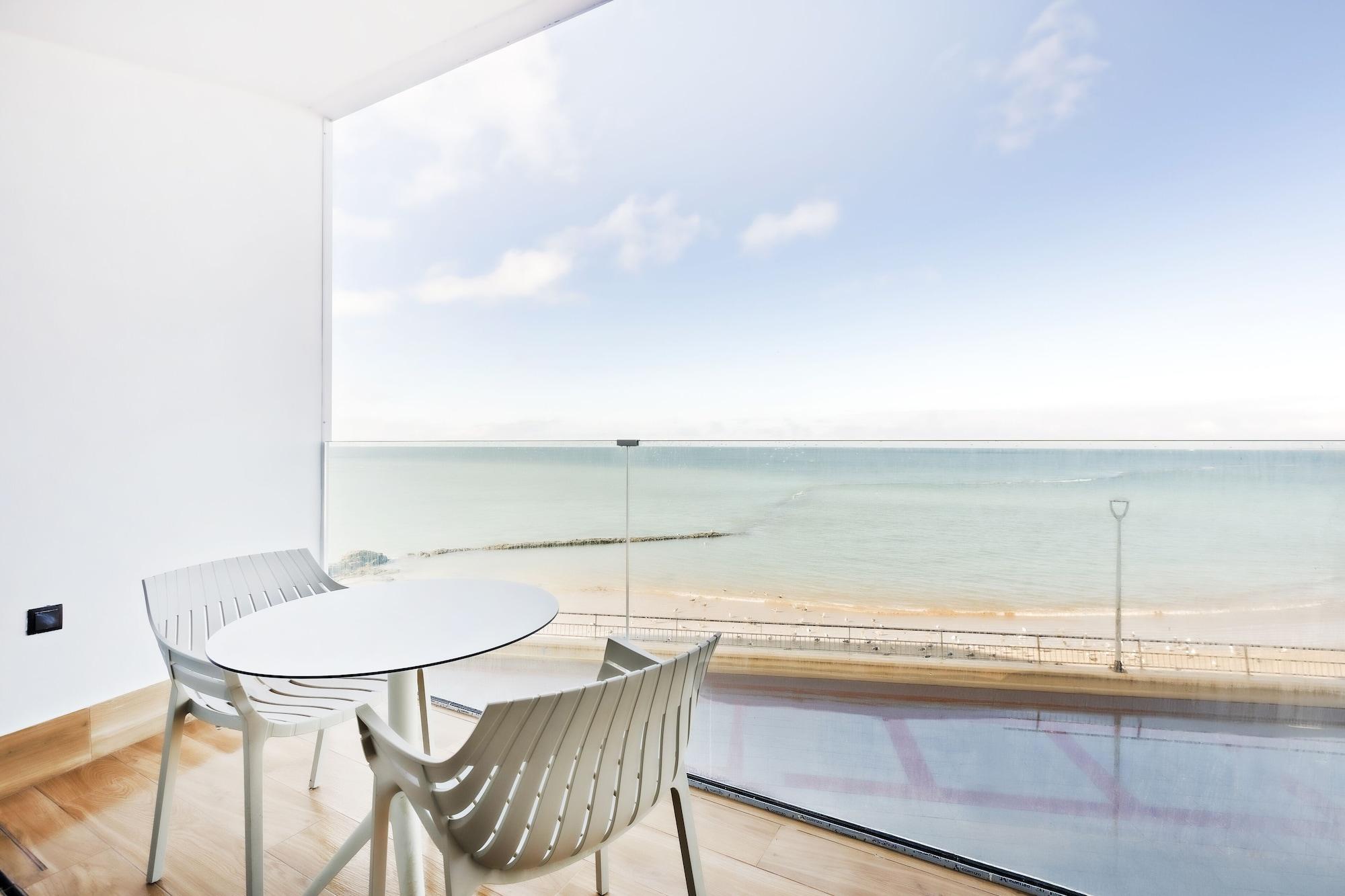 Equipamiento de Habitación Sercotel Cruz del Mar