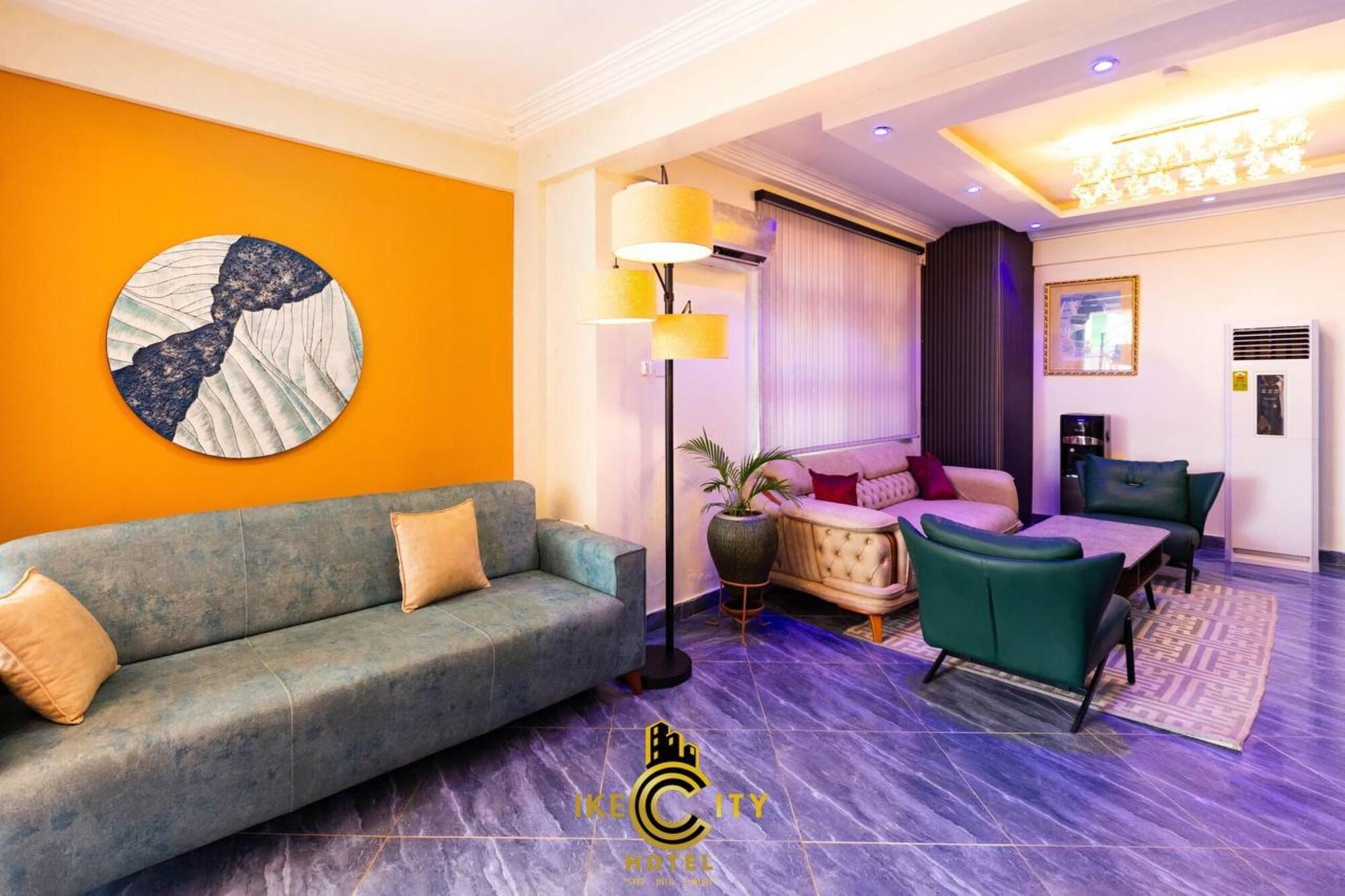 Vista Lobby IKE CITY Hotel