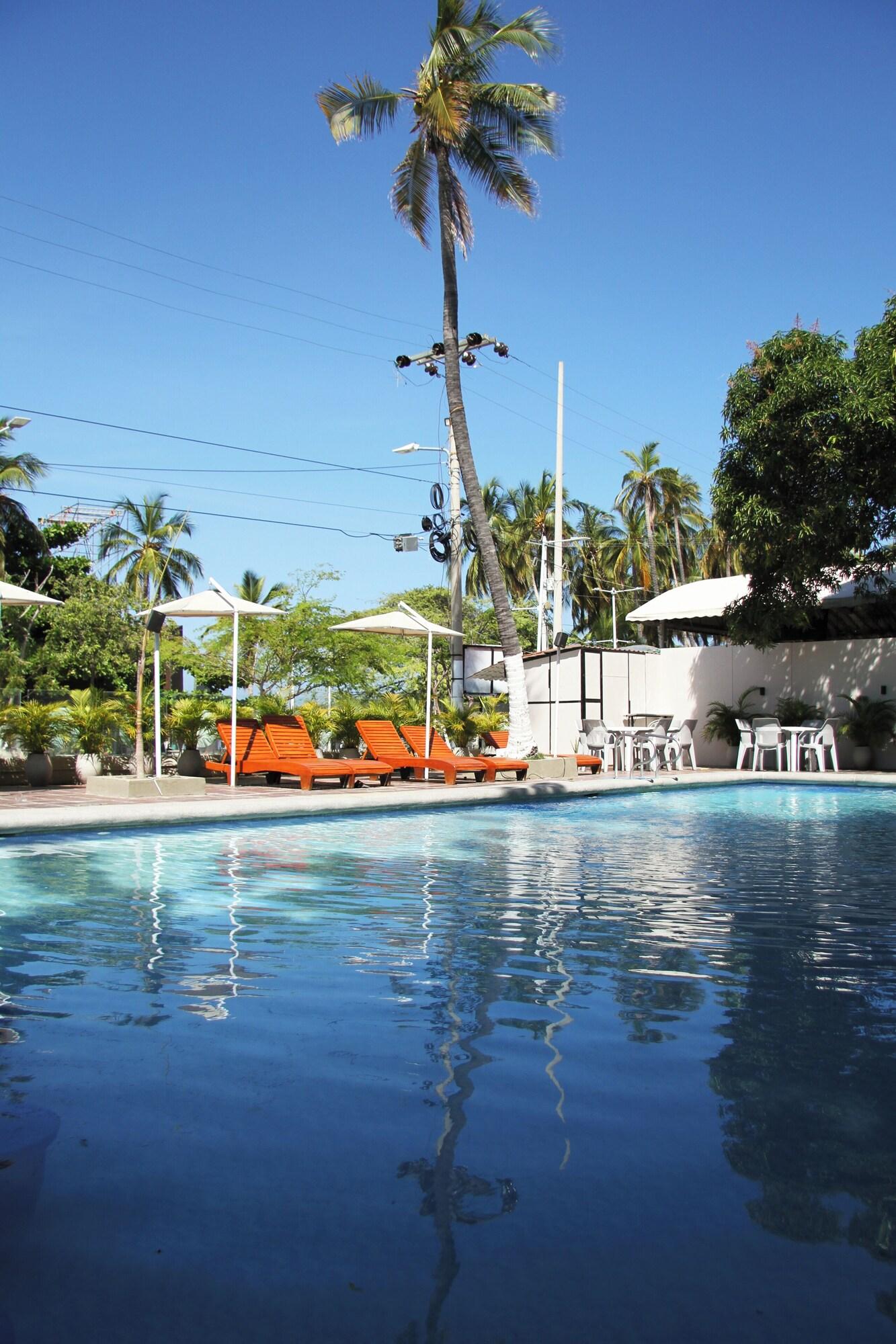 Playa Hotel Rodadero Beach Blue