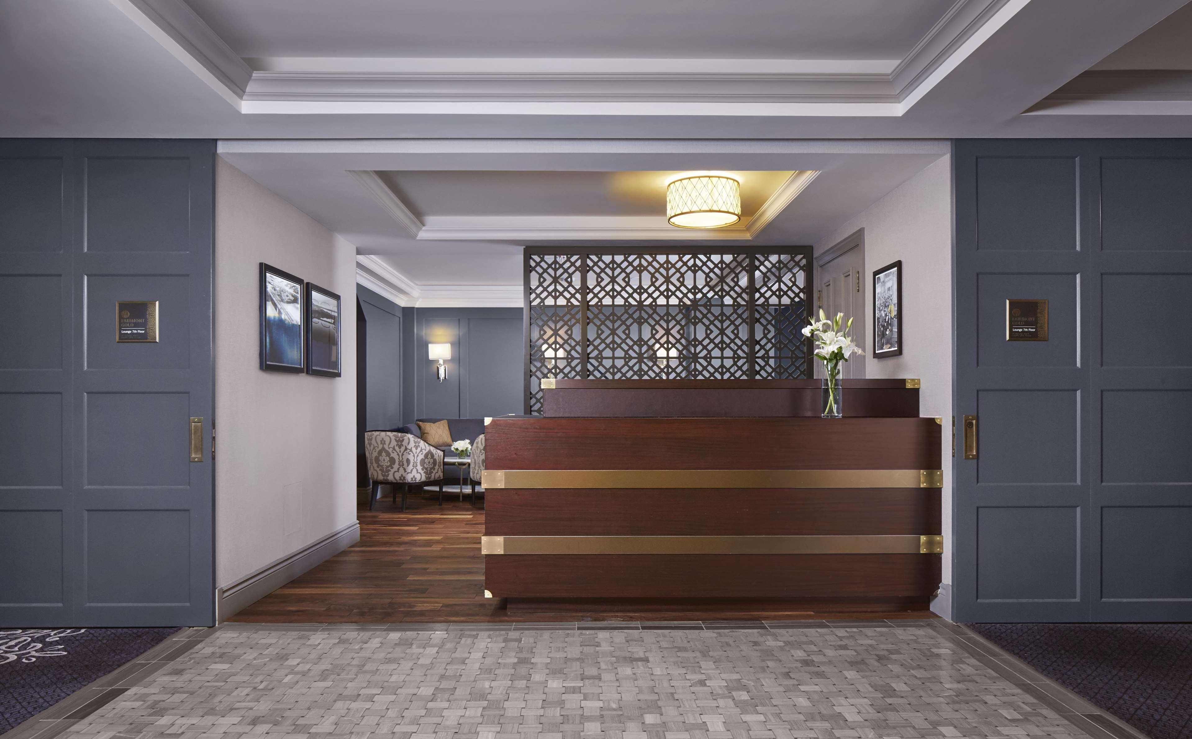 Vista Lobby Fairmont Hotel Macdonald