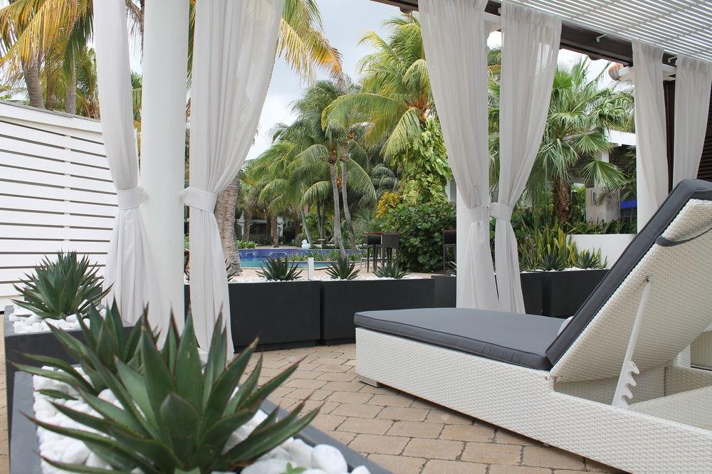Spa Moomba Beach Club