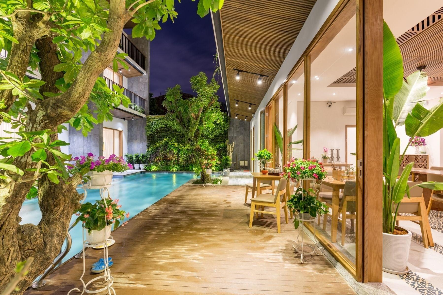 Vista Exterior Tam House Villa Hotel
