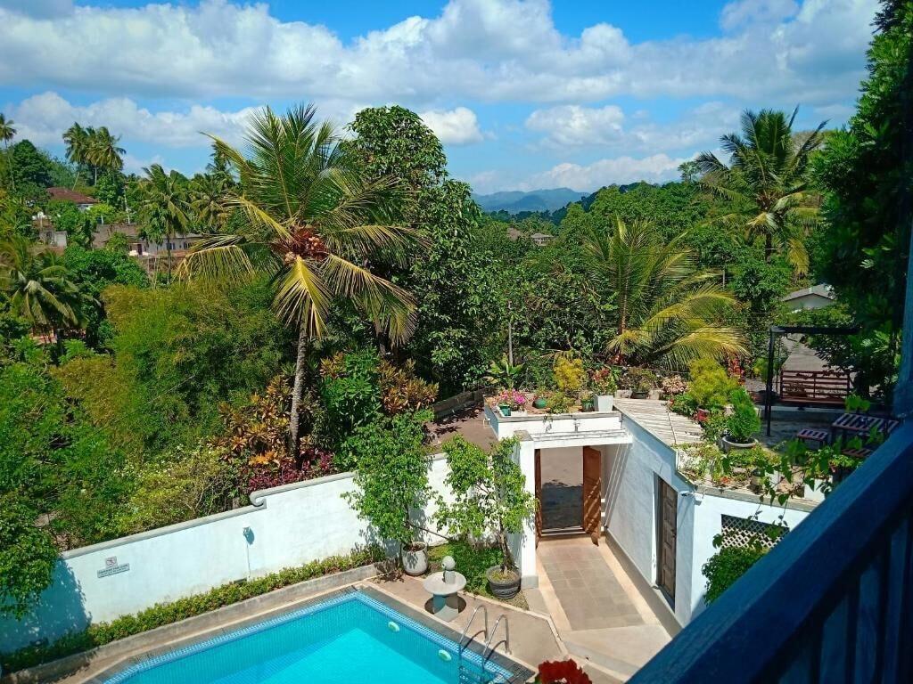 Vista Exterior Kaya Residence Kandy