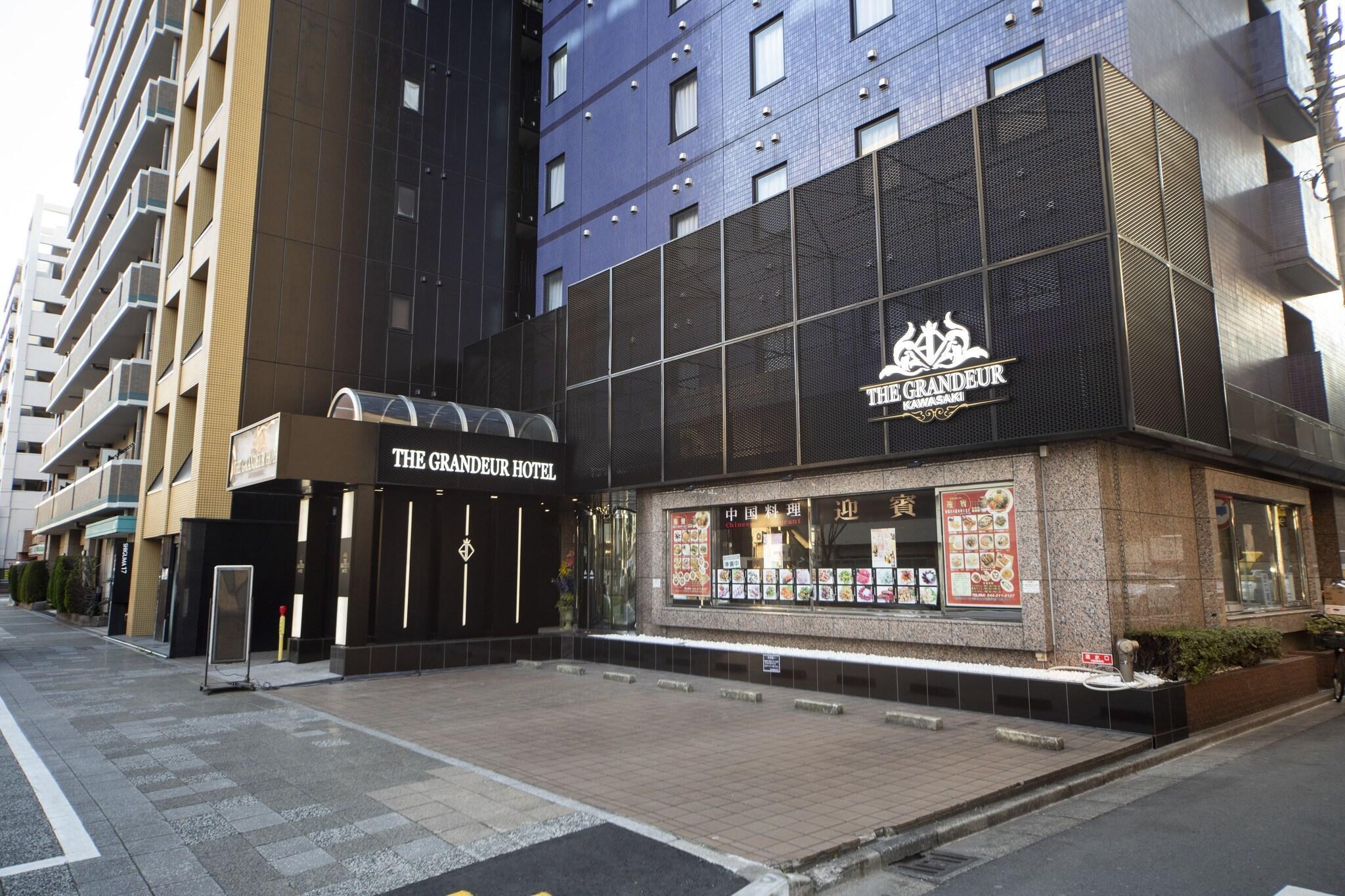 Vista Exterior The Grandeur Hotel