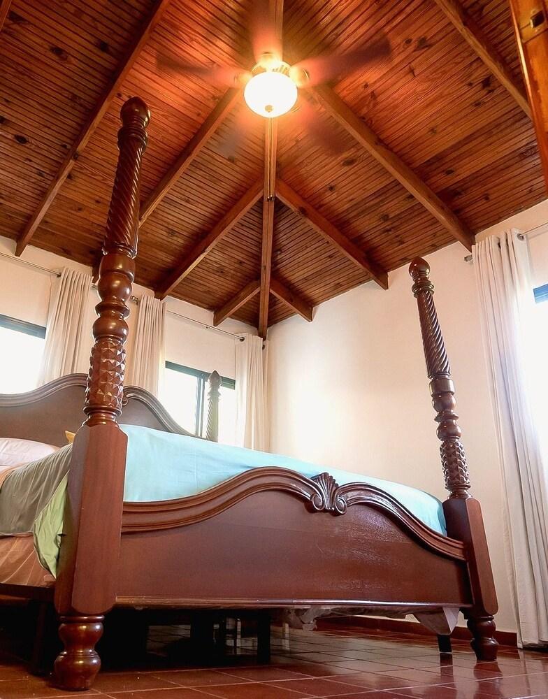 Habitación Villa Celeste Estate