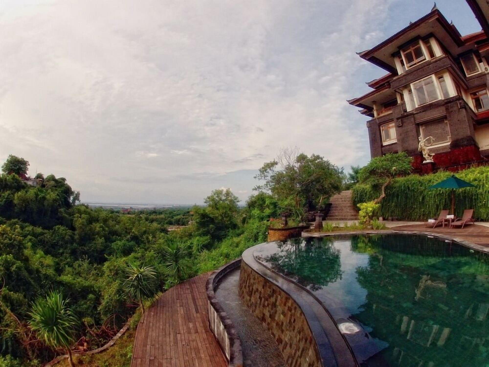 Vista Exterior Langon Bali Resort