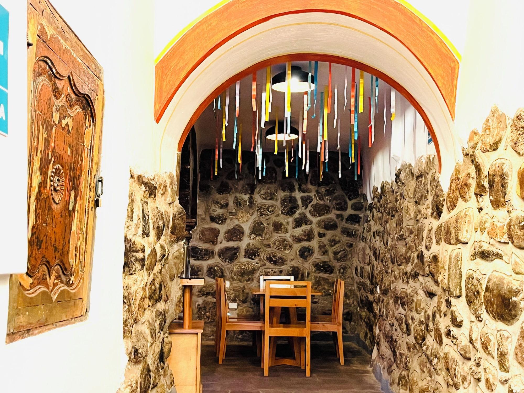 Restaurant Rojas Plaza Boutique