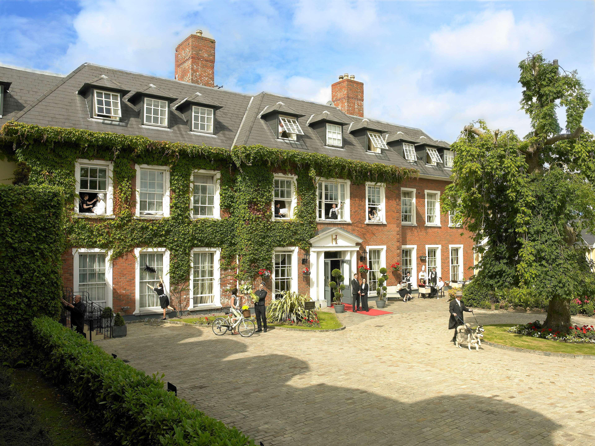 Vista Exterior Hayfield Manor