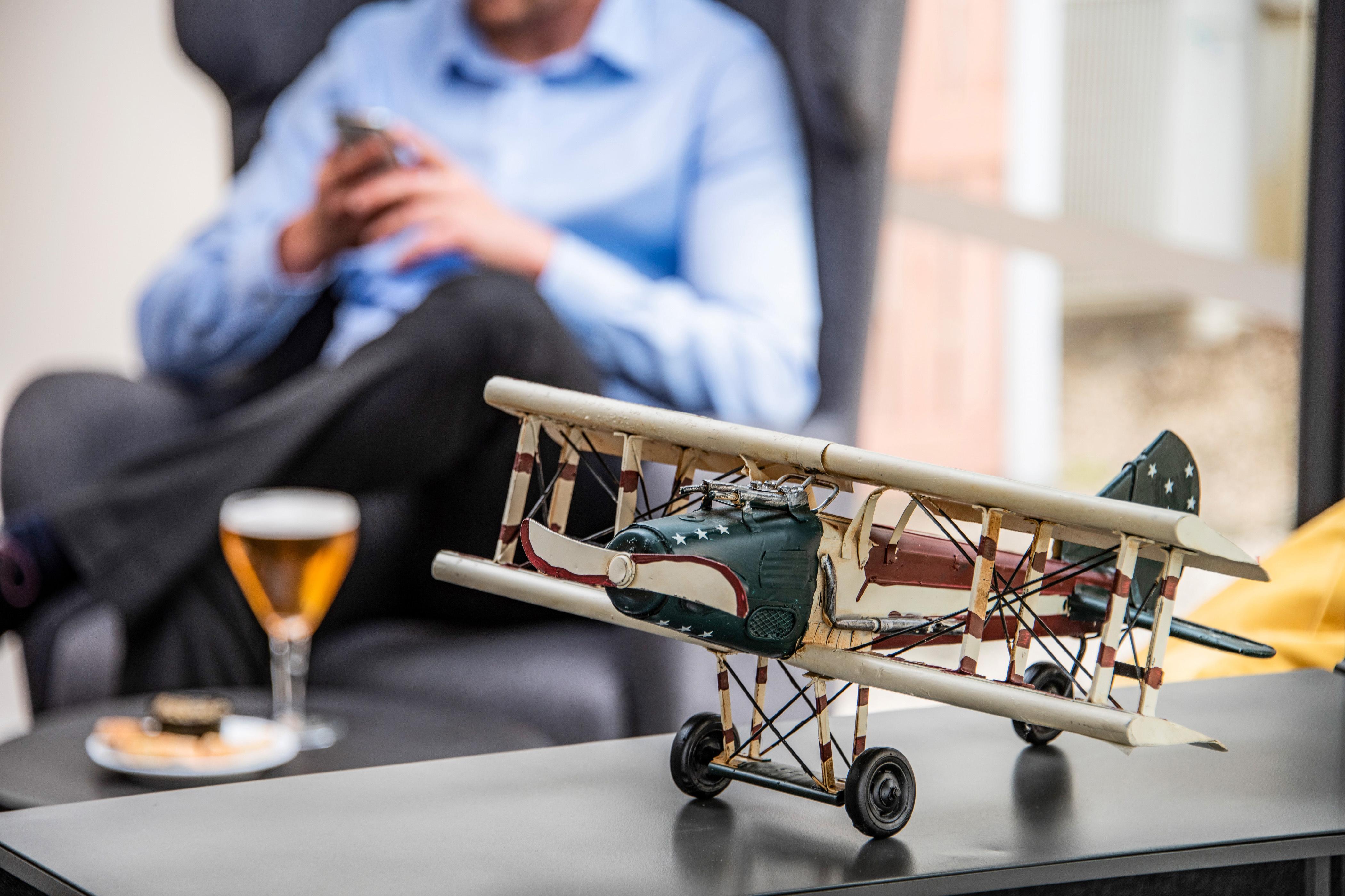 Bar/Salón L'Initial