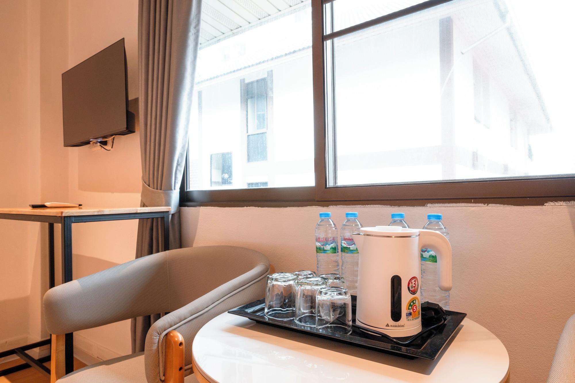 Bar/Salón Selina Place Pattaya