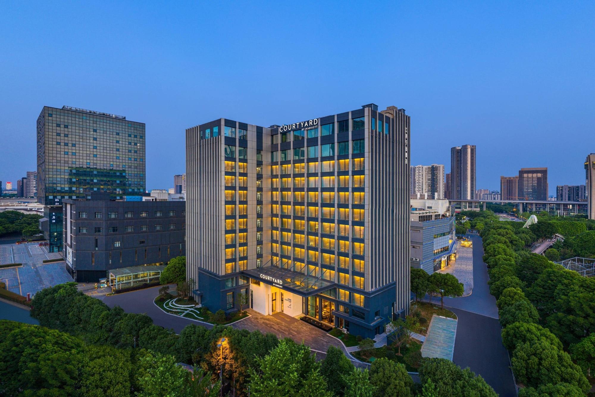 Varios Courtyard by Marriott Jiangyin
