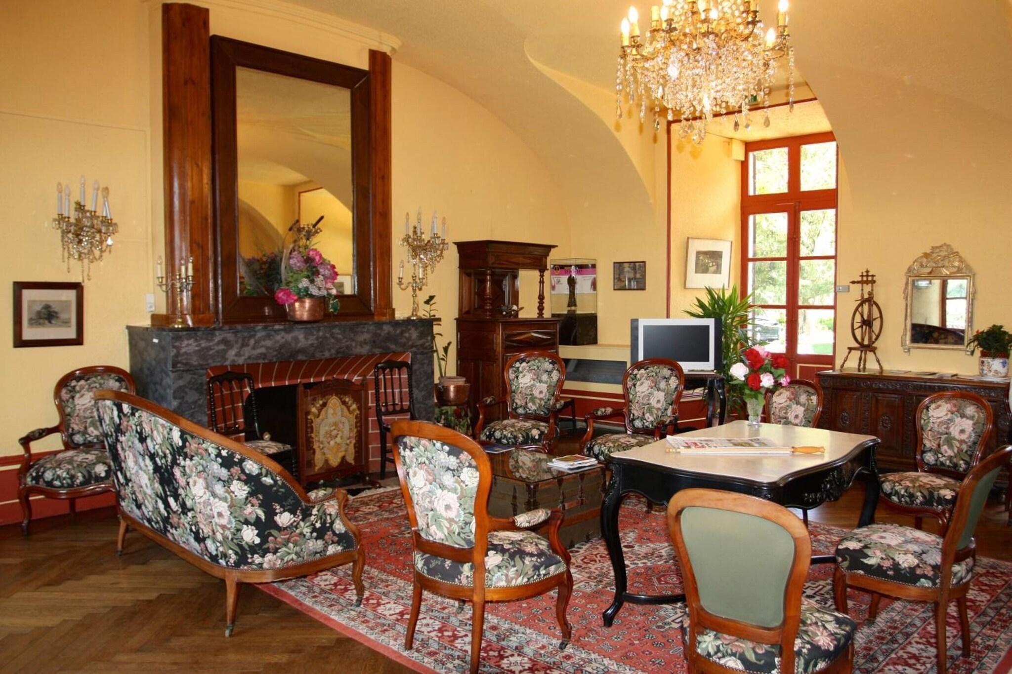 Vista Lobby Château de Creissels