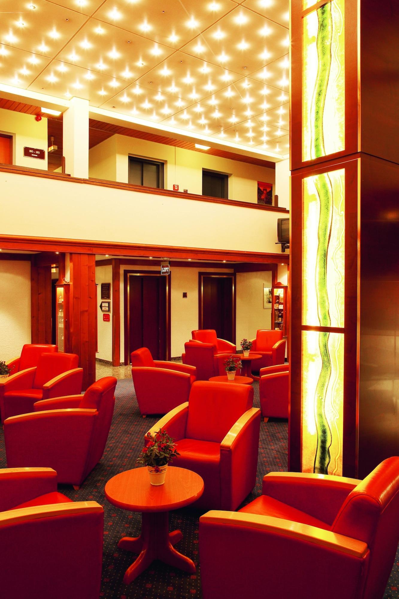 Bar/Salón H+ Hotel Goslar