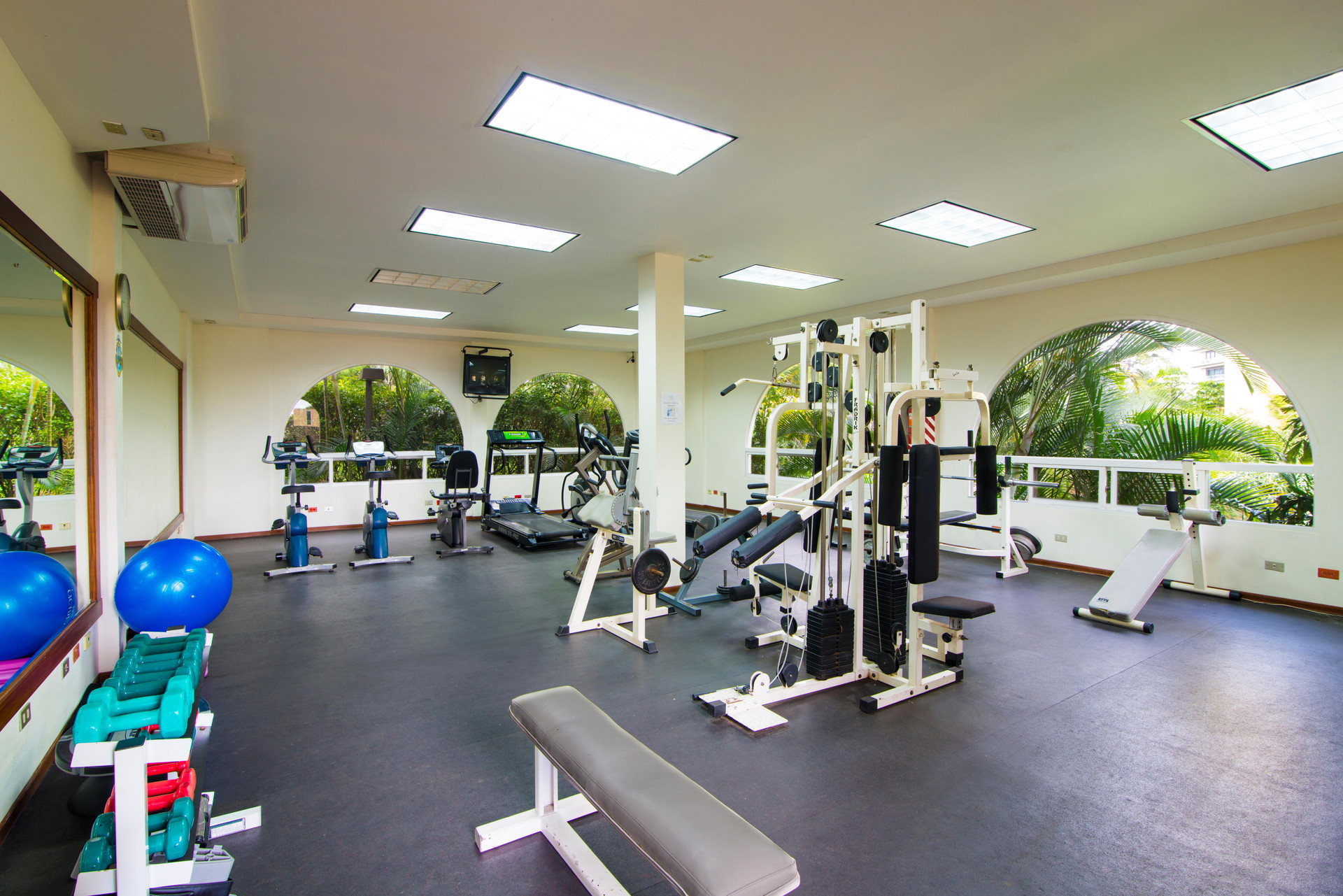 Gimnasio Apartotel & Suites Villas del Rio