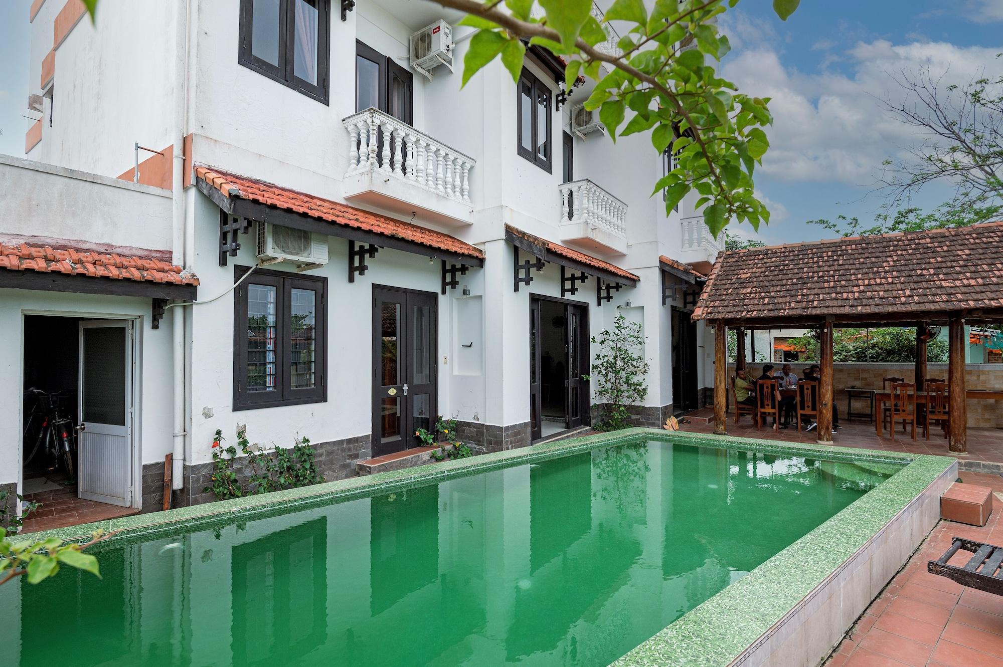 Varios Hoi An Blue River Hotel