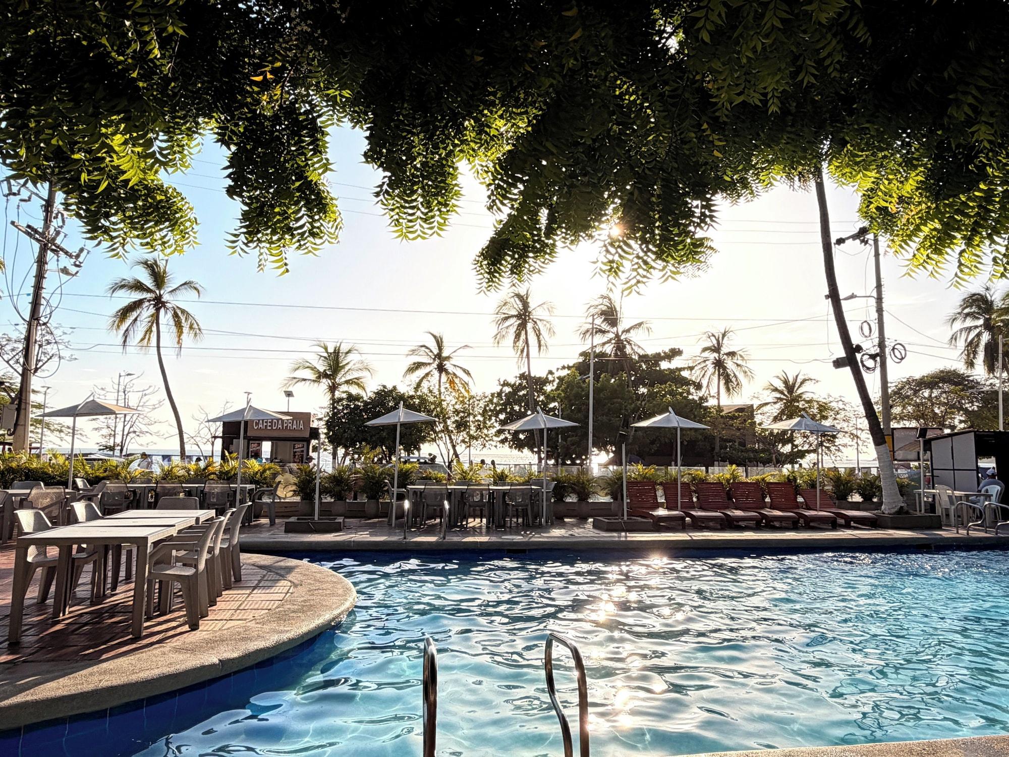 Vista Piscina Hotel Rodadero Beach Blue