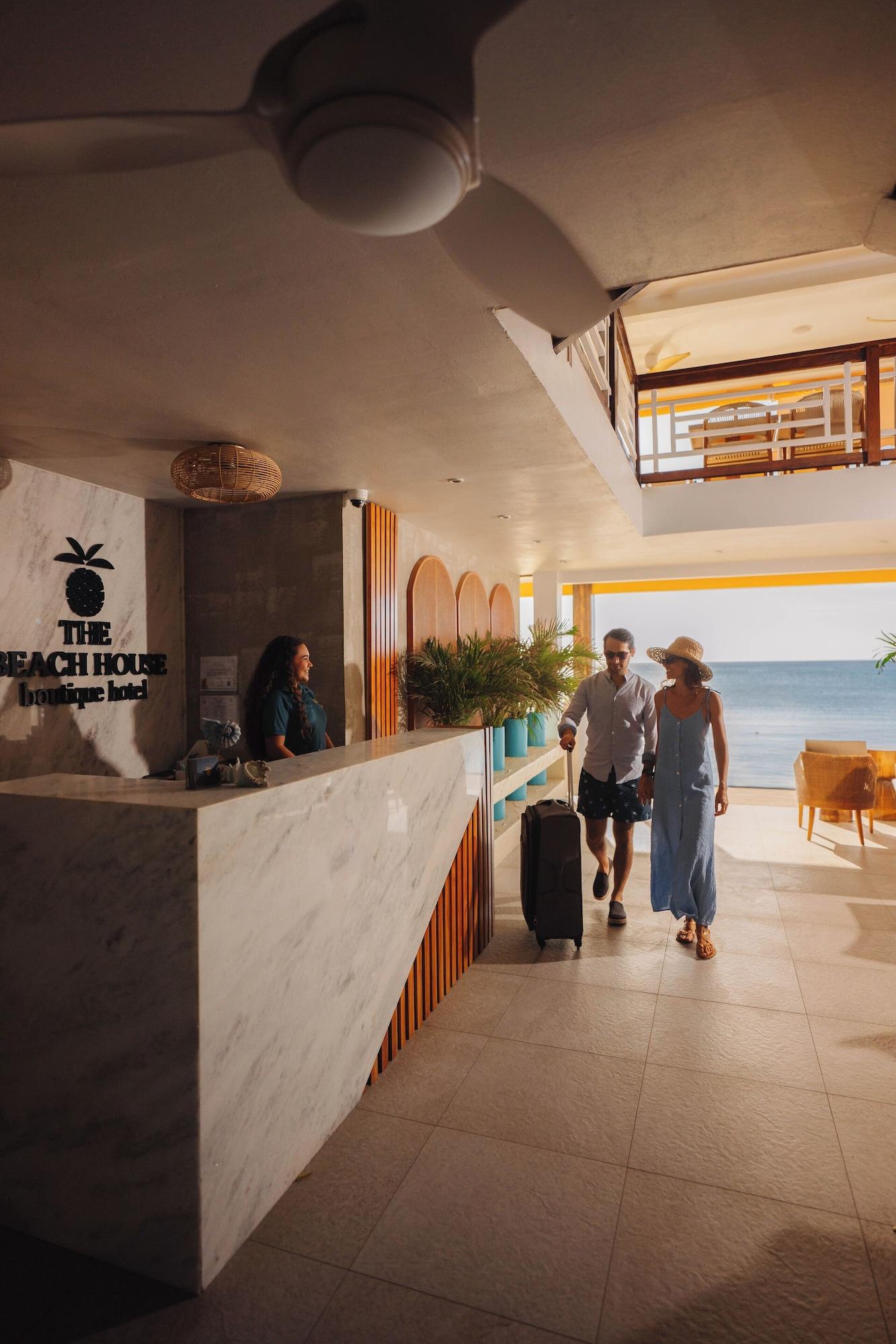 Vista Lobby The Beach House Boutique Hotel