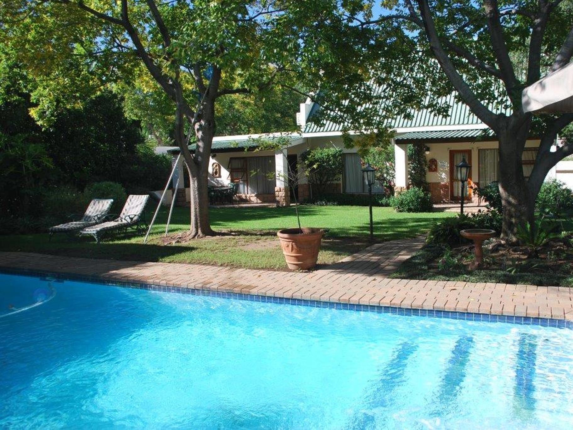 Playa Sunninghill Guest Lodge