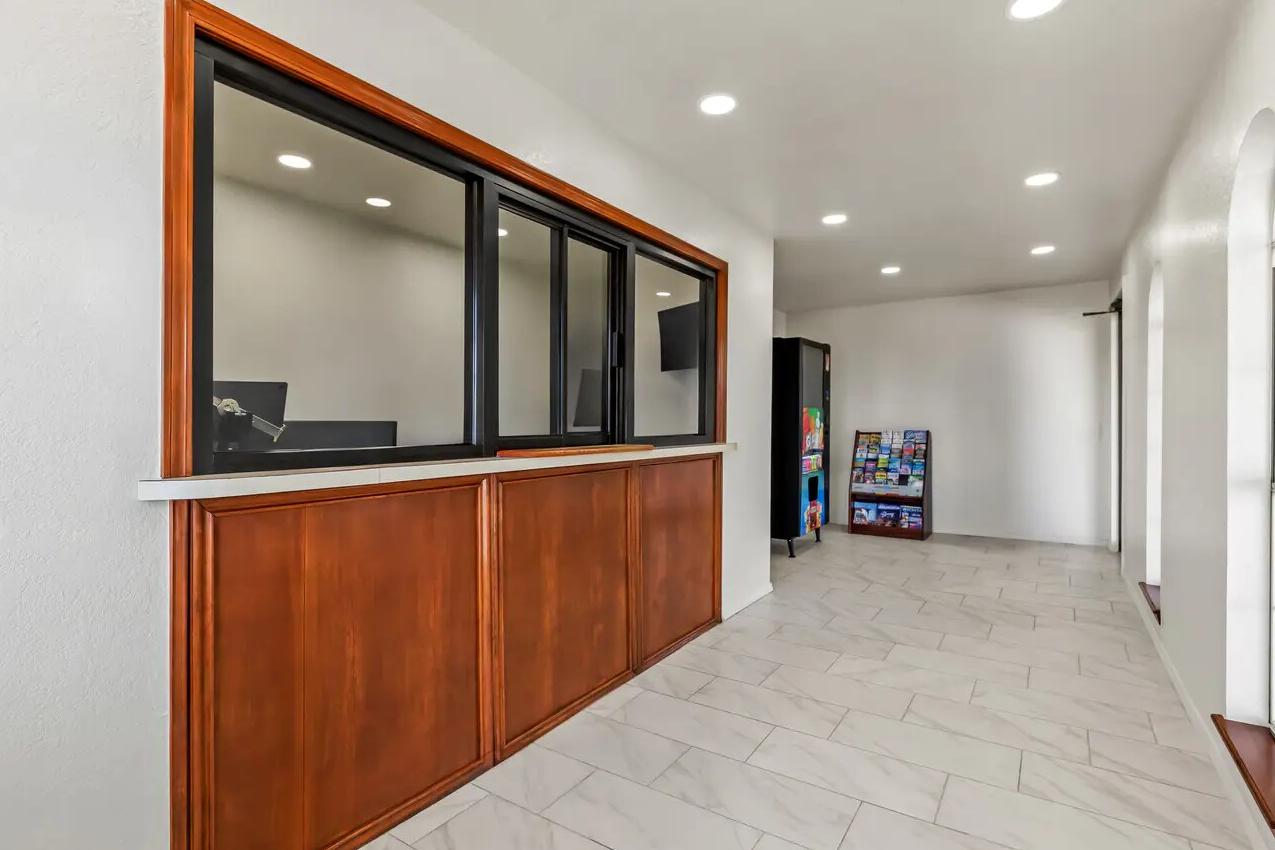 Vista Lobby Rodeway Inn Muskogee