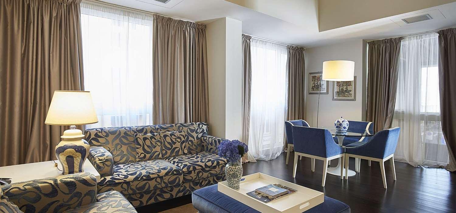 Hotel Hotel De la Ville - A SINA Hotel