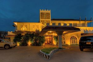 Alojamiento - Protea Hotel by Marriott Dar es Salaam Courtyard