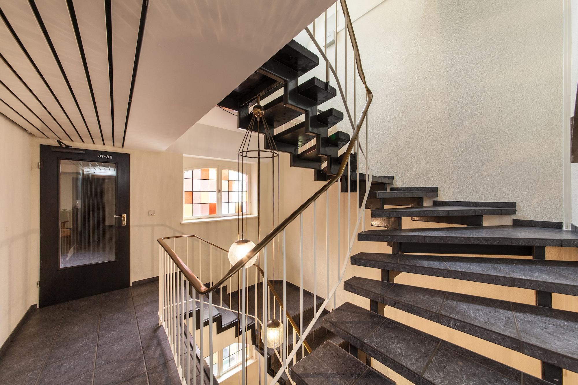 Varios Hotel Ahl Meerkatzen