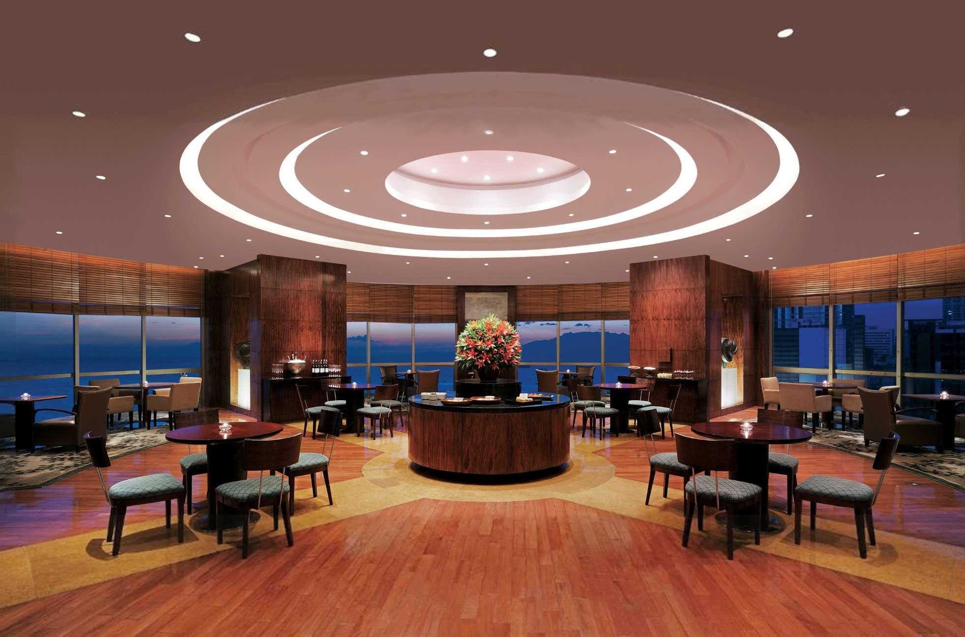Bar/Salón New Coast Hotel Manila
