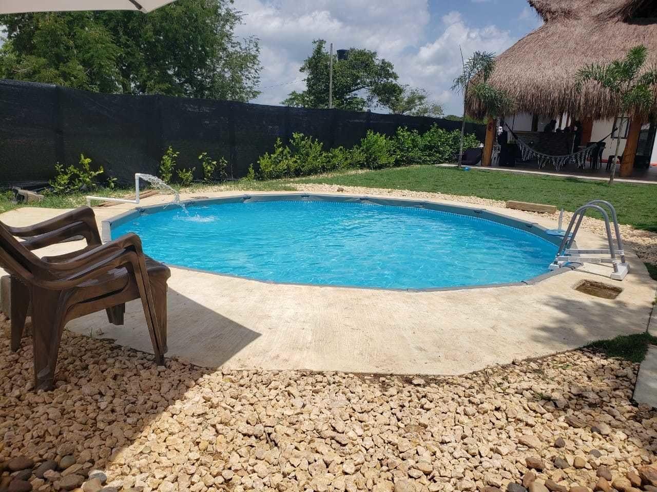 Varios Mona Linda