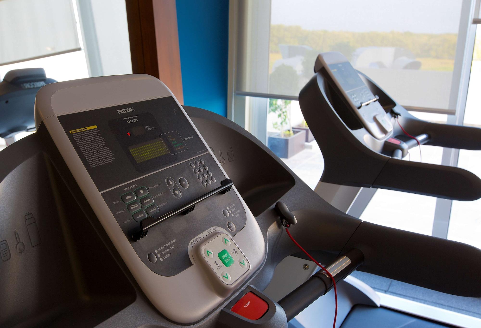 Gimnasio Hampton Inn & Suites by Hilton Paraiso