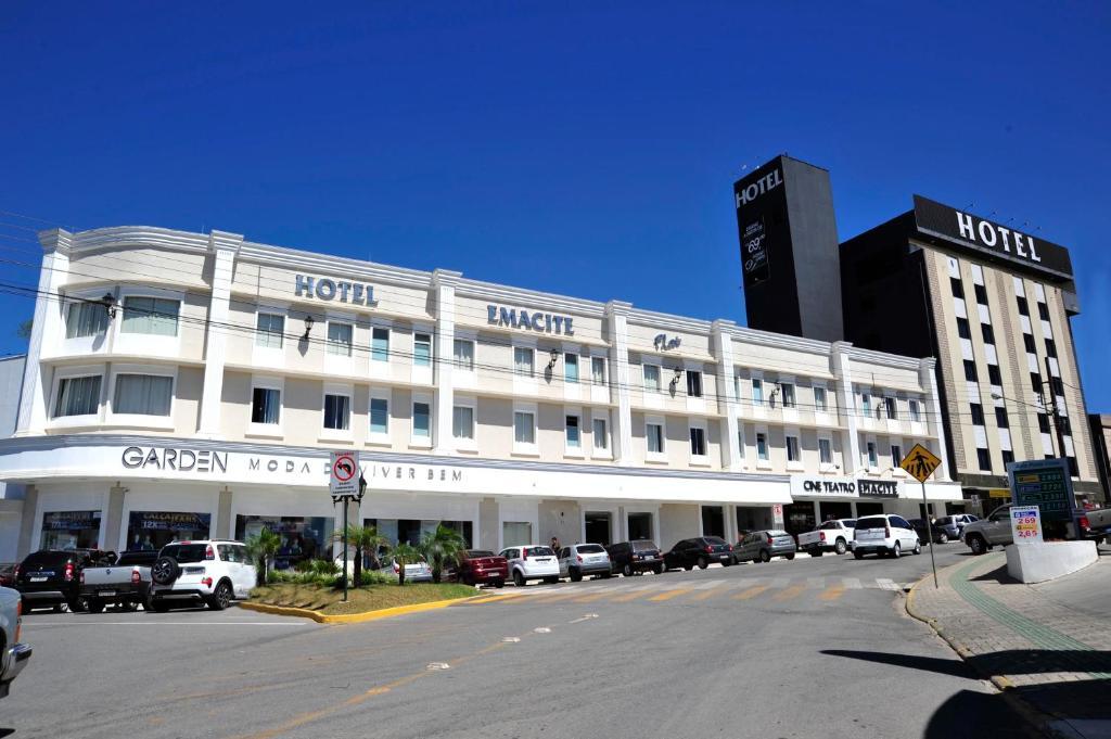 Vista Exterior Emacite Flex Hotel