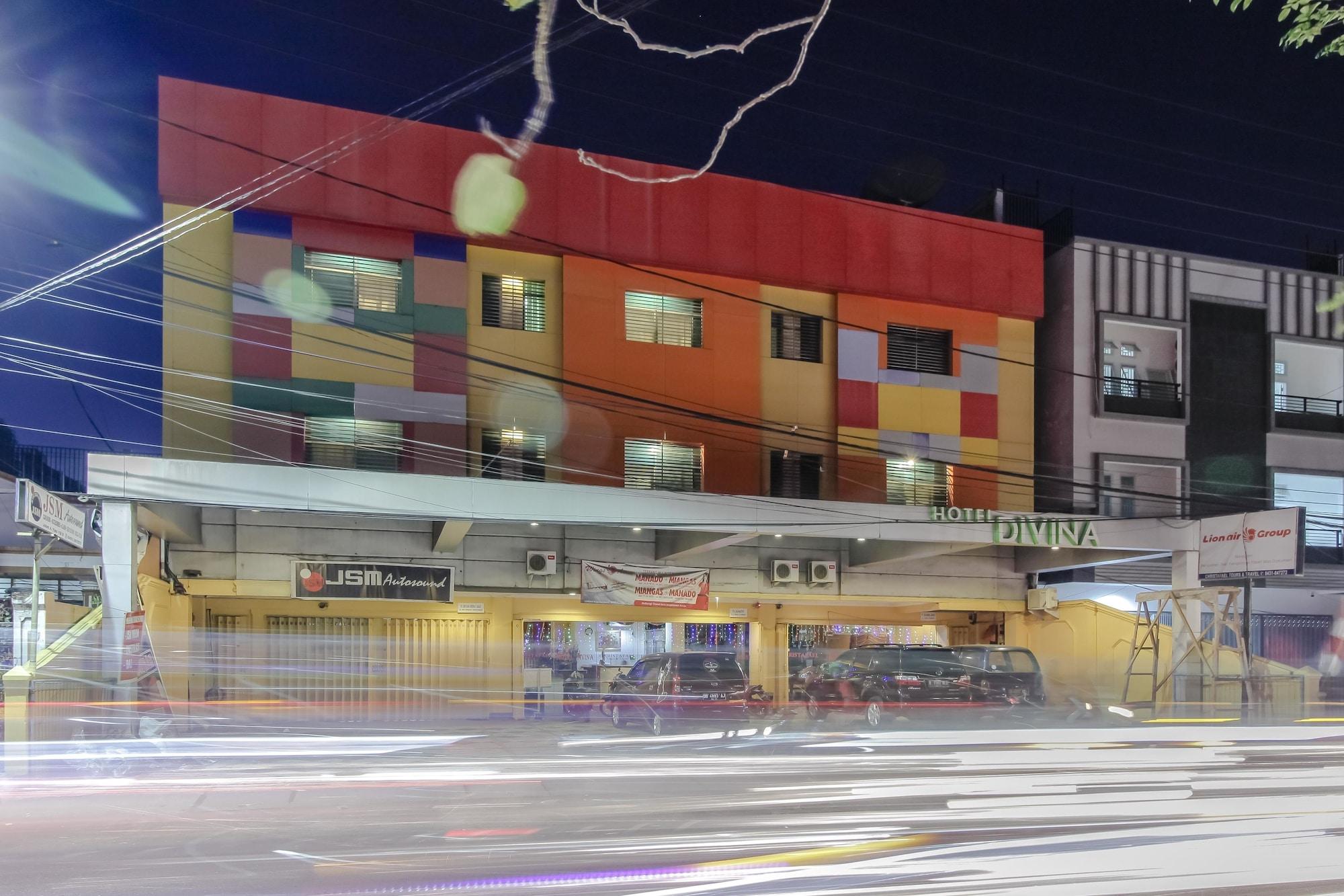 Vista Exterior RedDoorz near Bethesda Manado