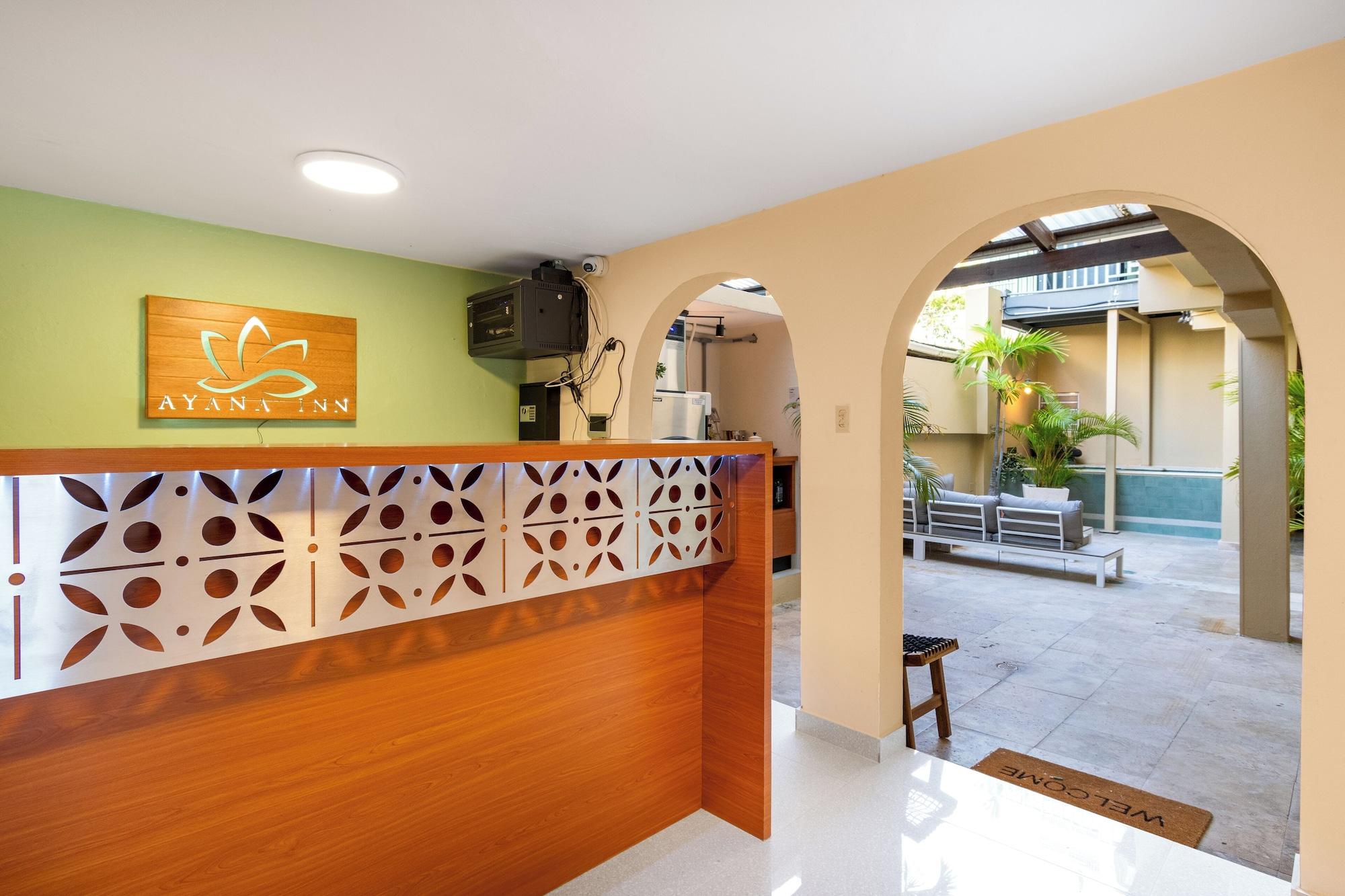Vista Lobby Ayana Inn PR