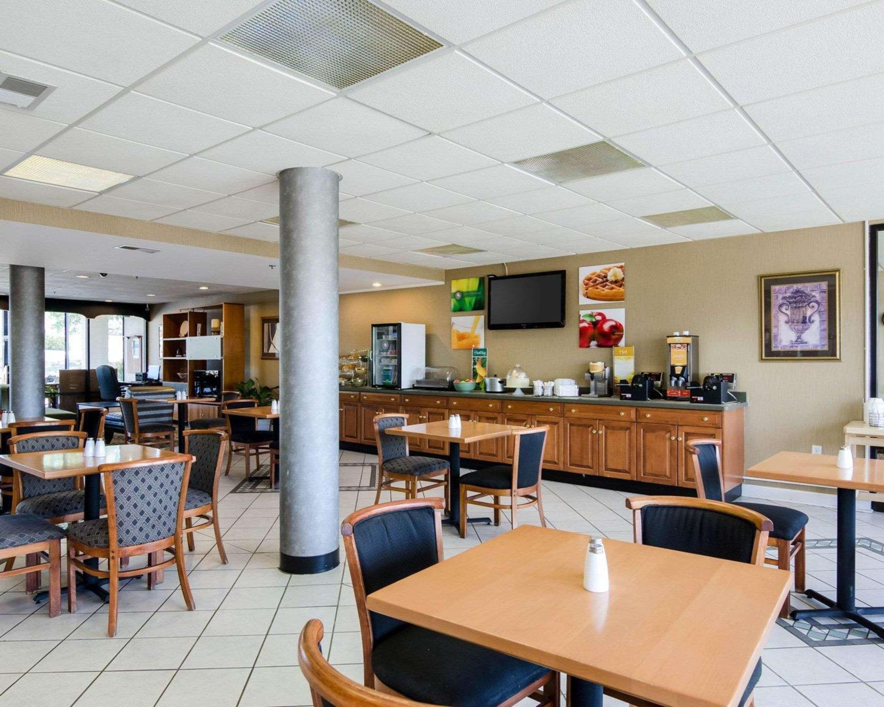 Restaurant Quality Inn Troutville - Roanoke North