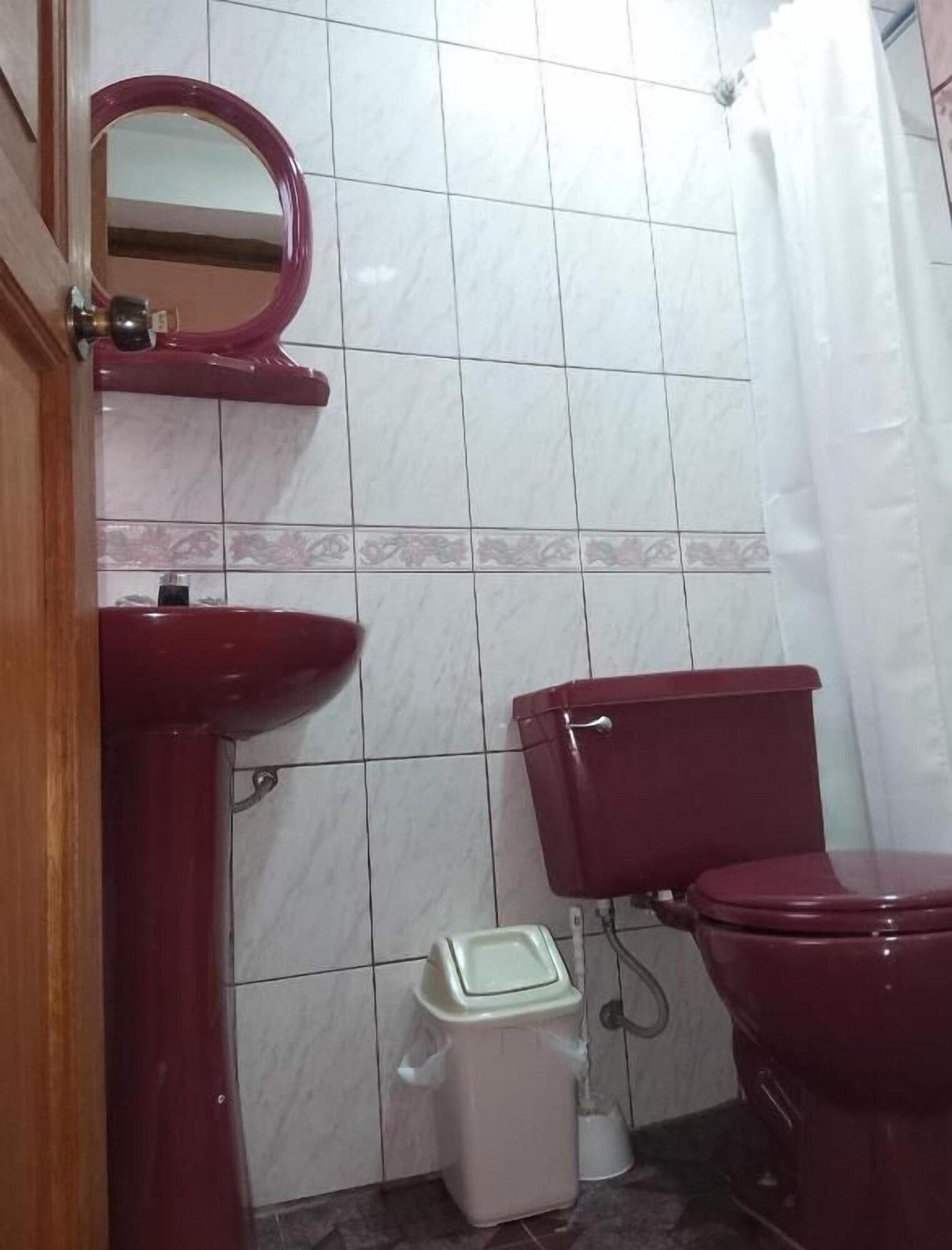 Equipamiento de Habitación Tupac Yupanqui House