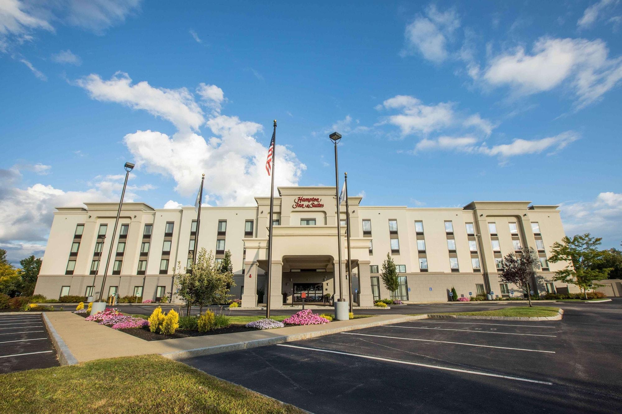 Vista Exterior Hampton Inn & Suites Tilton
