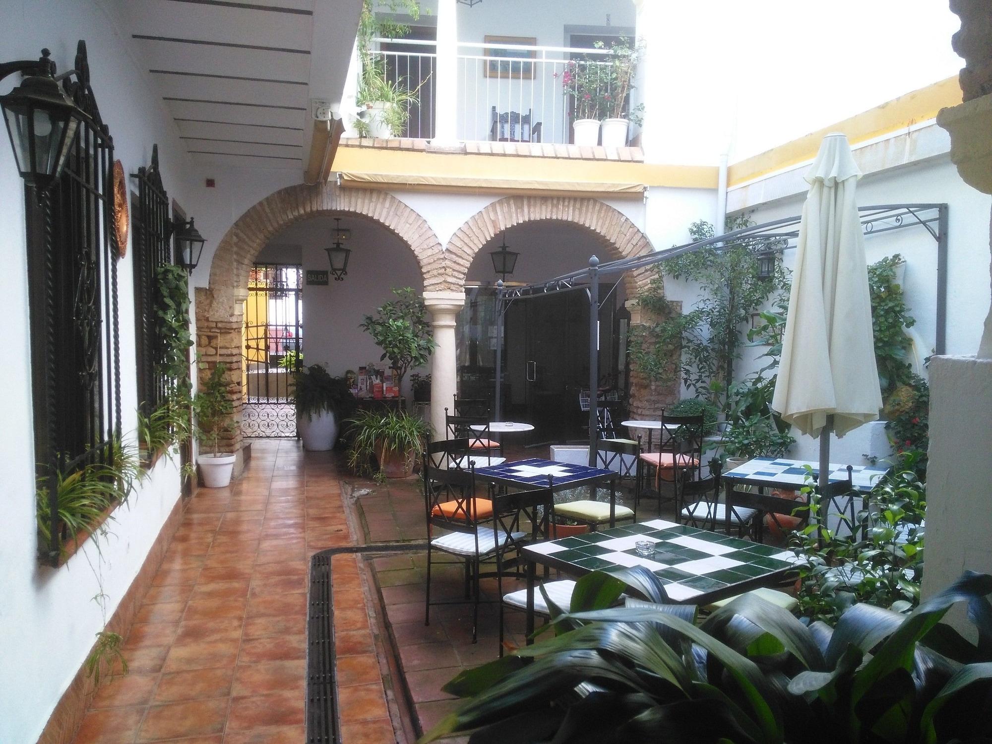 Comodidades del Alojamiento Hotel Casa De Los Naranjos