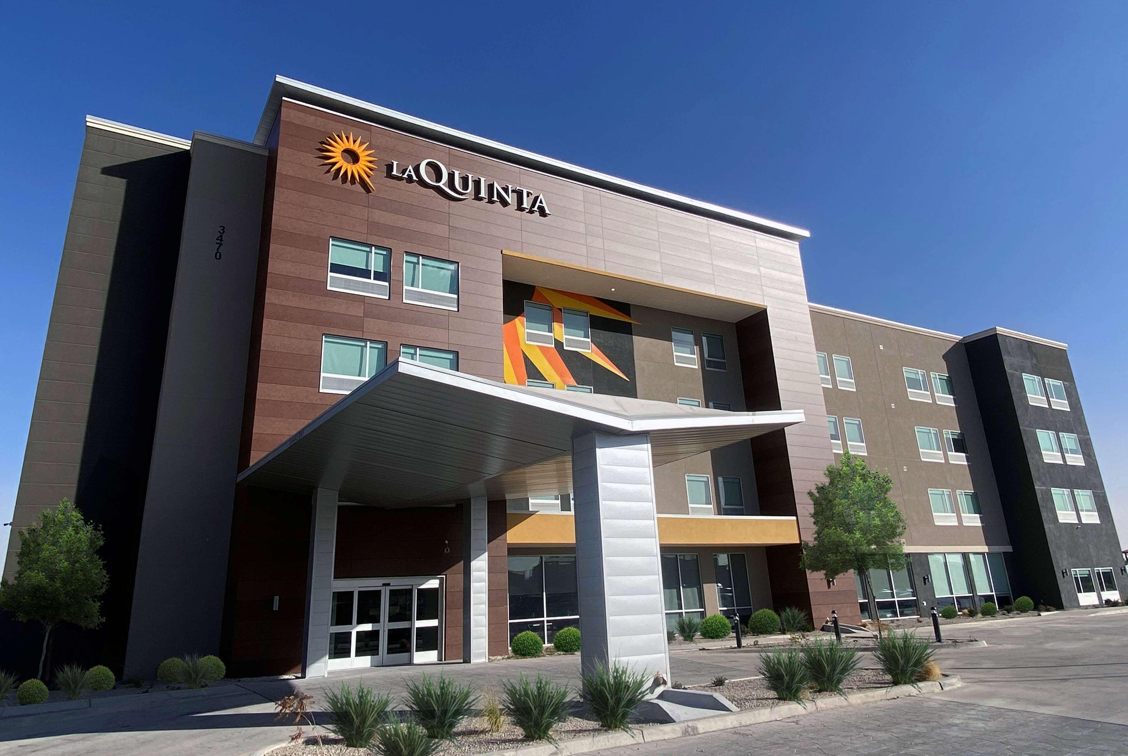 Vista Exterior La Quinta Inn & Suites by Wyndham El Paso East Loop-375
