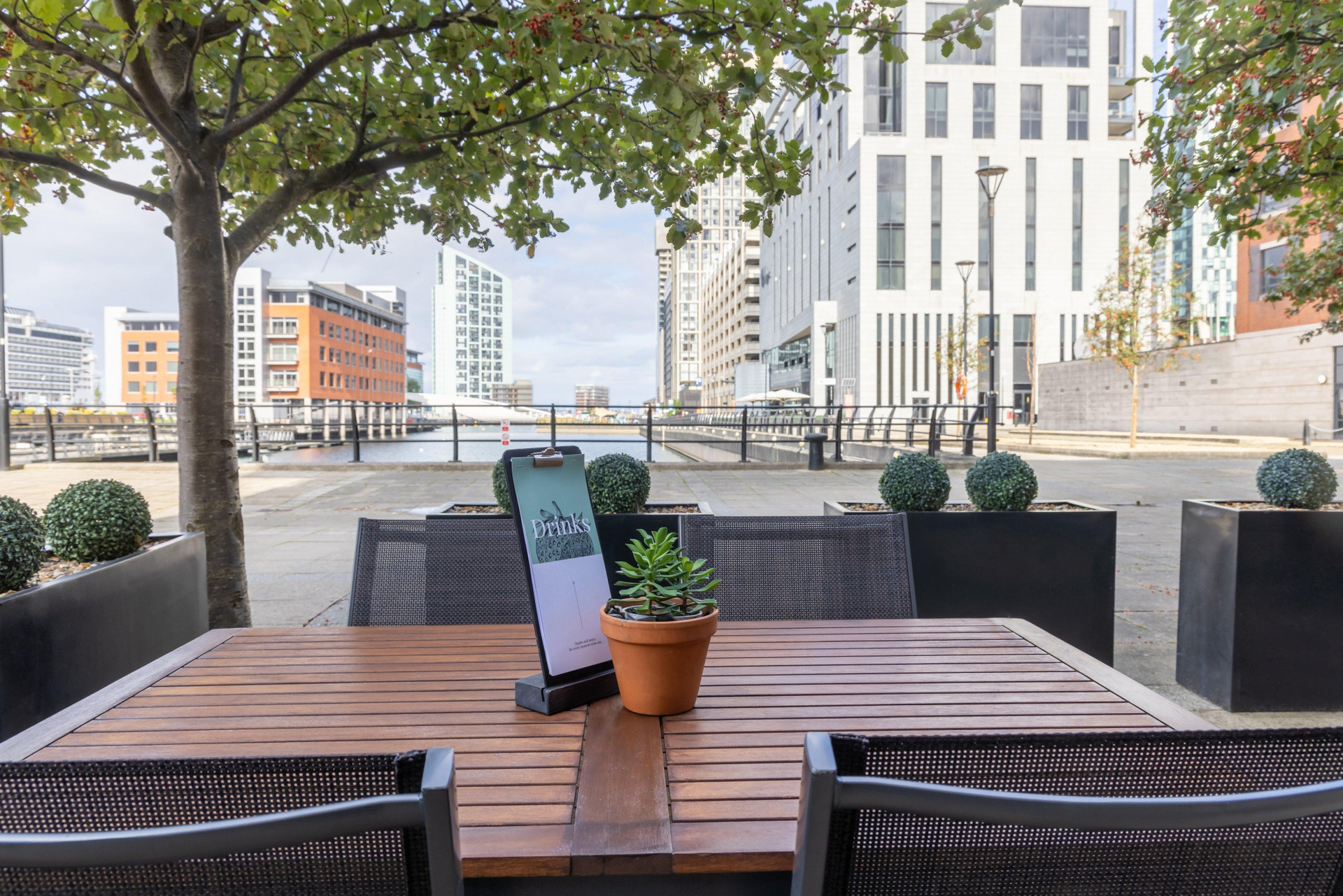 Bar/Salón Crowne Plaza Liverpool City Centre by IHG