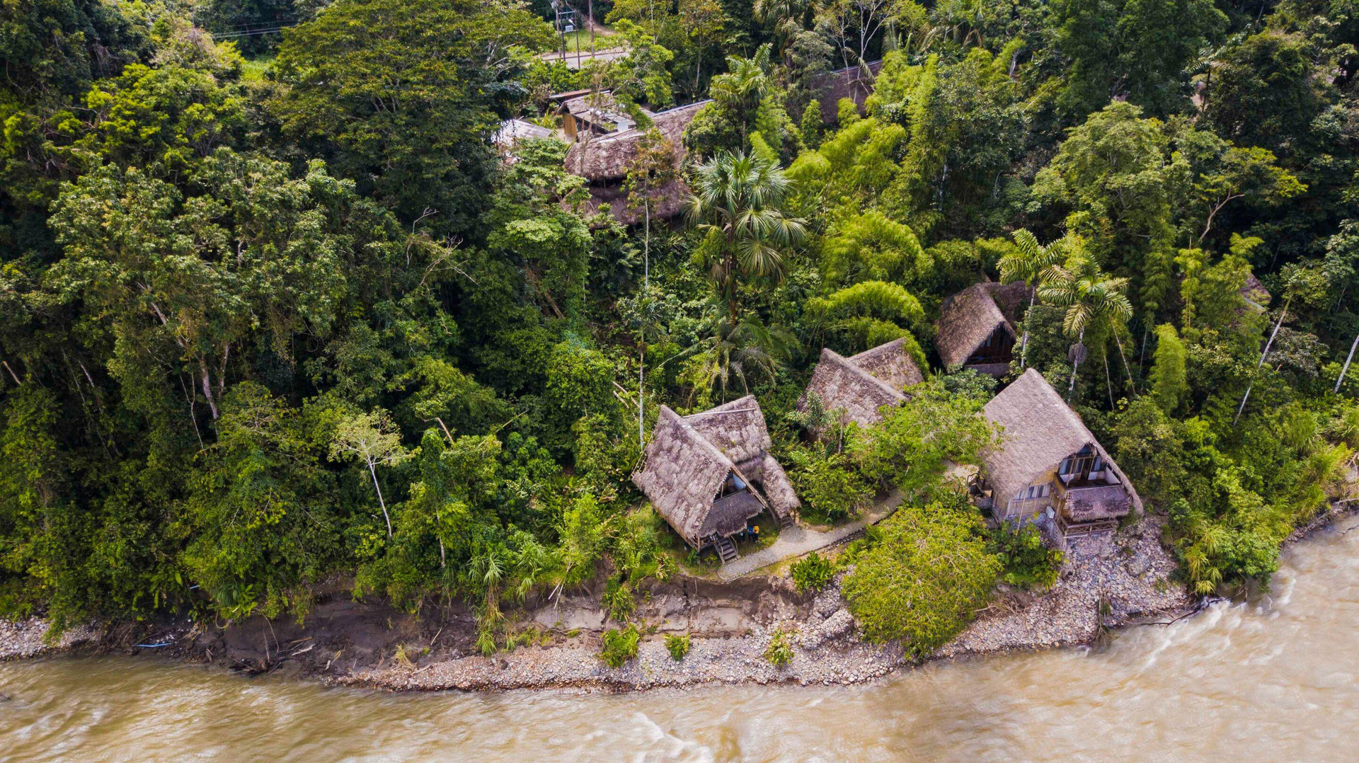 Vista Exterior Cotococha Amazon River Lodge