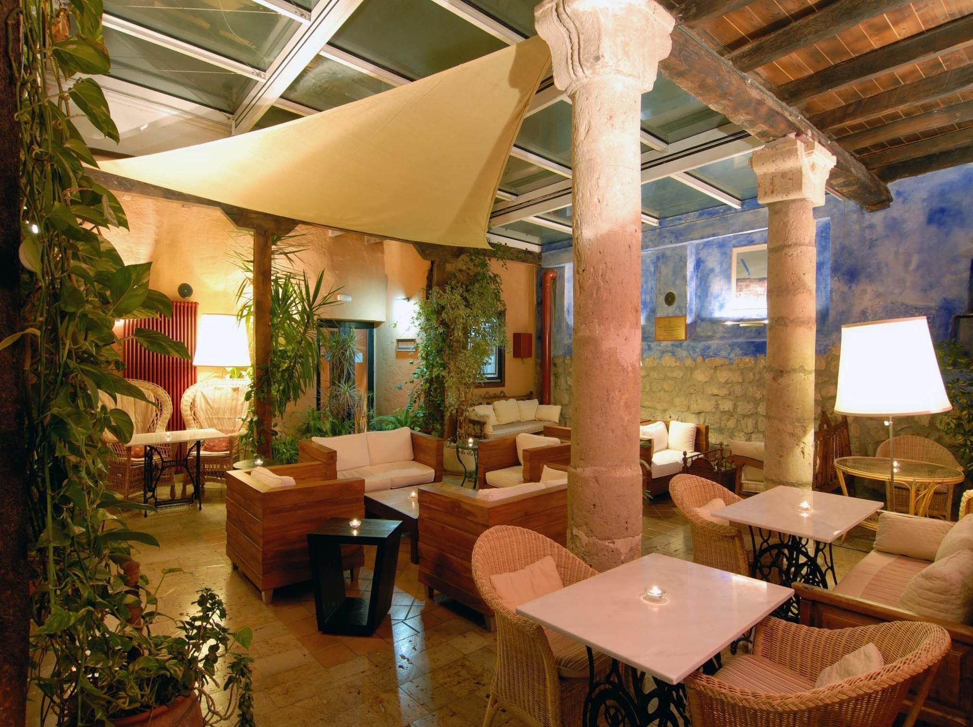 Vista Lobby Rusticae Hotel Casa del Abad