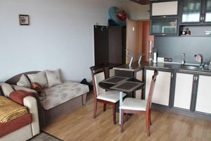 Alojamiento - Top Floor Apartment With Sea Views
