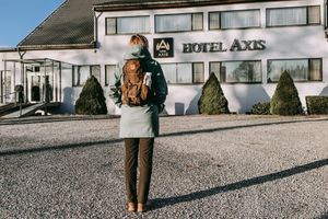 Alojamiento - Axis Hotel