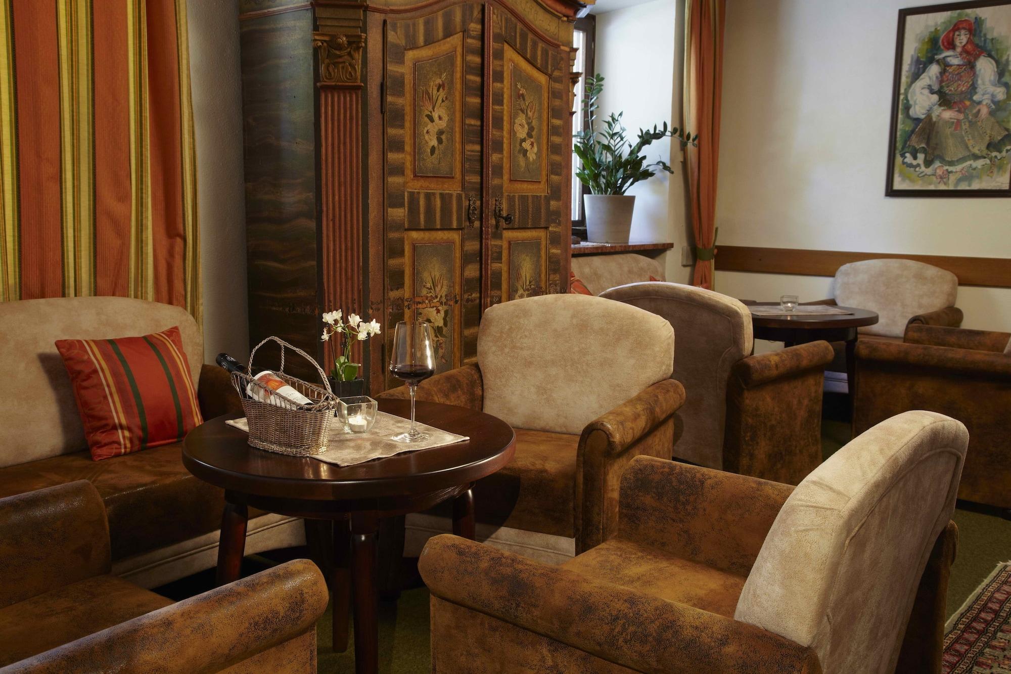 Vista Lobby Schlank Schlemmer Hotel Kürschner
